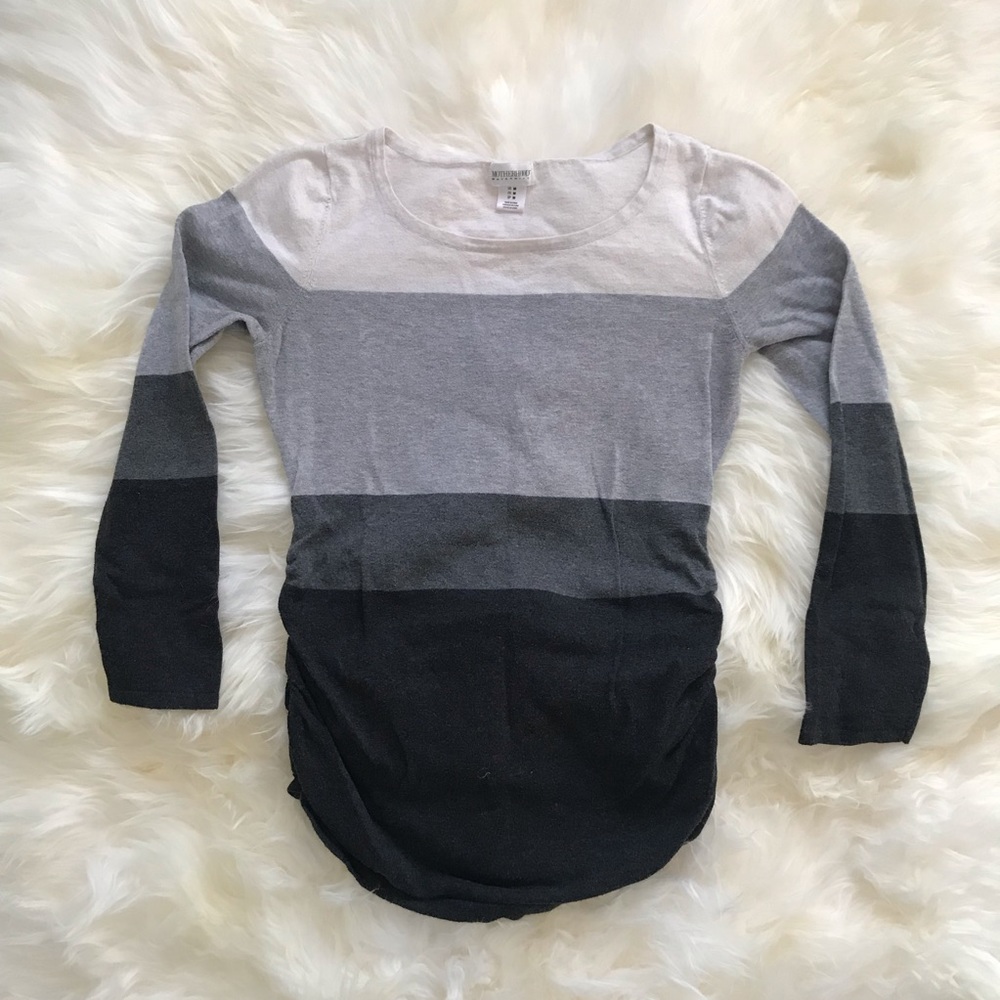Motherhood Maternity gray colorblock sweater